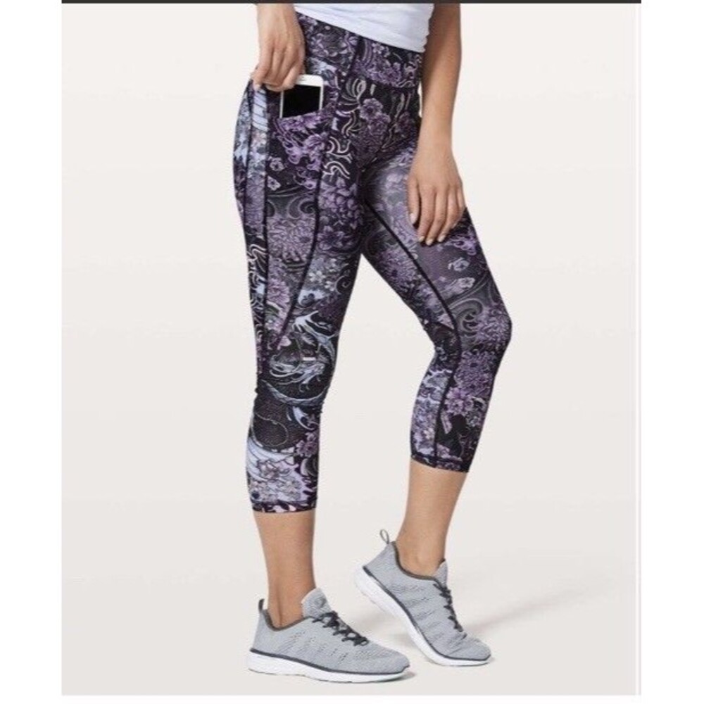 Lululemon Time To Sweat Crop 23" Memoir Multi Purple Size 4